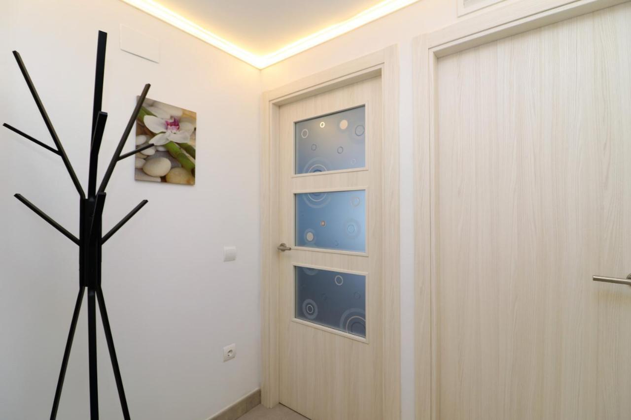 Seimar 1-8 Apartment Levante Beach Бенидорм Екстериор снимка