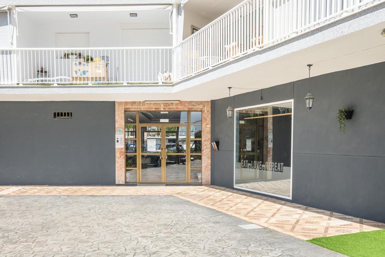 Seimar 1-8 Apartment Levante Beach Бенидорм Екстериор снимка